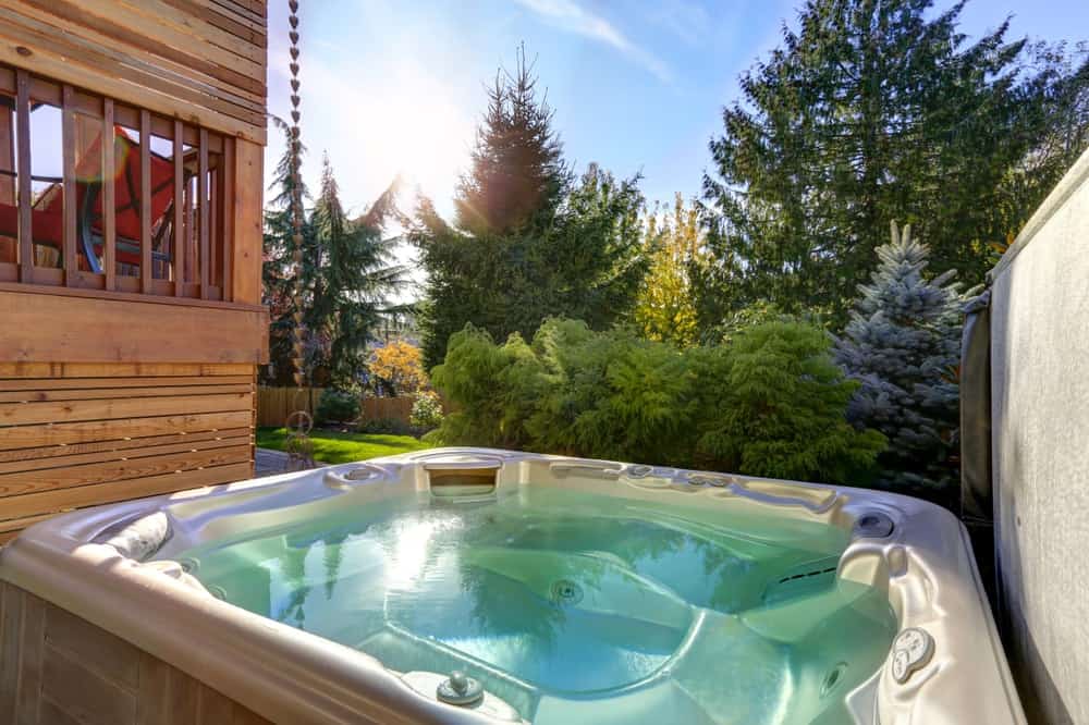 small-hot-tubs-guide-everything-you-need-to-know-spa-baron